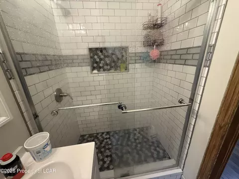 Bath - 1636 E Broad St, Hazleton, PA 18201 photo 2 of 4