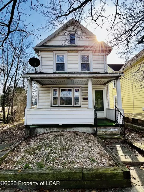 439 Blackman St, Wilkes-barre, PA 18702