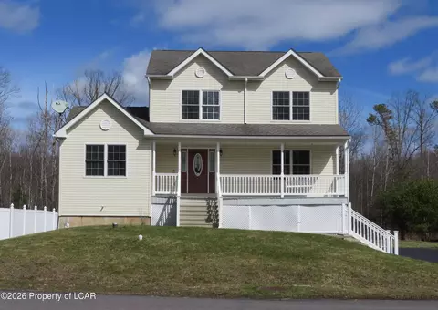 230 Juniper Ln, Drums, PA 18222