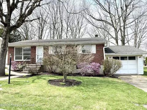 1000 Seybert St, Hazleton, PA 18201