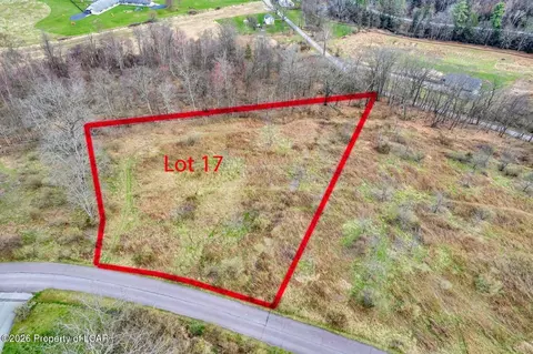 17 Walnut Ridge Dr, Mehoopany, PA 18629