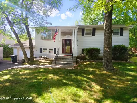 160 Coxe St, Hazleton, PA 18201