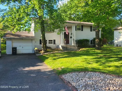 160 Coxe St, Hazleton, PA 18201