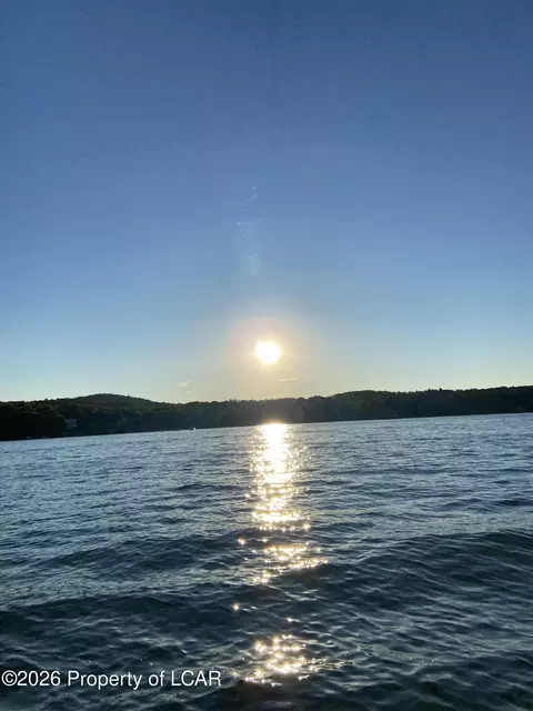 6 12 Indian Spring Rd, Tunkhannock, PA 18657