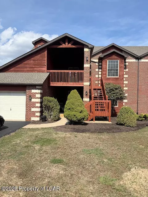 40 Sugarloaf Unit 1601 Ln, Hazle Township, PA 18202