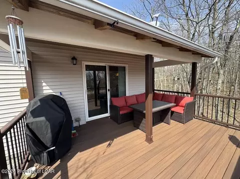 Exterior - 39 Summit Rd, Hazleton, PA 18202 photo 5 of 14