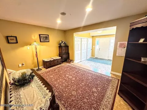 Entry Way - 39 Summit Rd, Hazleton, PA 18202 photo 3 of 3