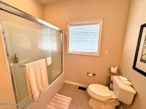 Bath - 39 Summit Rd, Hazleton, PA 18202 photo 7 of 7