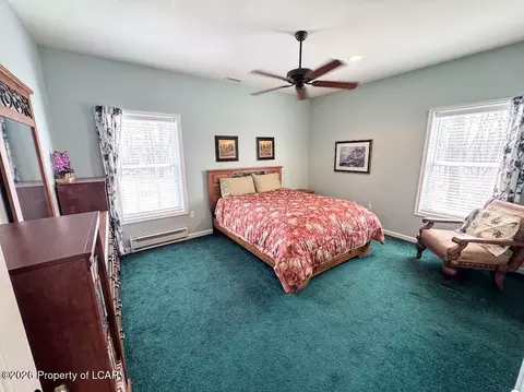 Bedroom - 39 Summit Rd, Hazleton, PA 18202 photo 6 of 6