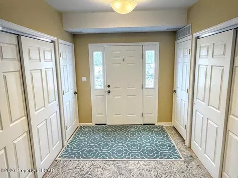 Entry Way - 39 Summit Rd, Hazleton, PA 18202 photo 1 of 3