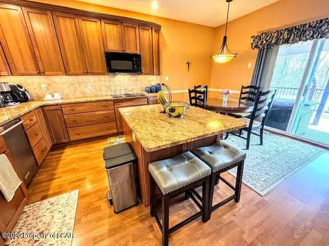 Kitchen - 39 Summit Rd, Hazleton, PA 18202 photo 2 of 5