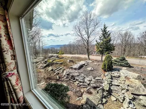 View/Area - 39 Summit Rd, Hazleton, PA 18202 photo 2 of 7