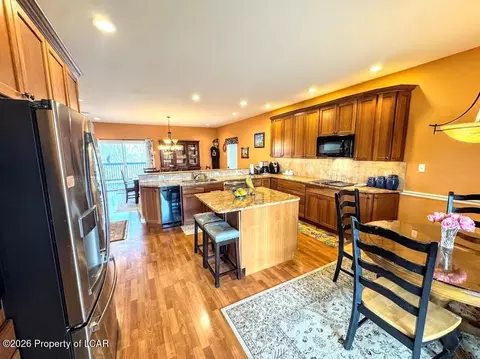 Kitchen - 39 Summit Rd, Hazleton, PA 18202 photo 3 of 5