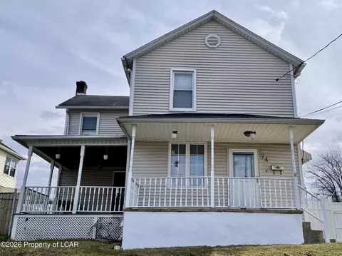 74 E 1st St, Larksville, PA 18651