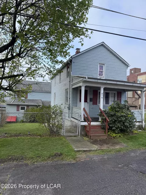 474 W Spruce St, Hazleton, PA 18201