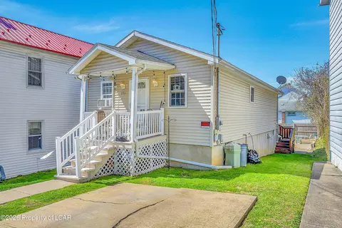 231 Center Ave, Plymouth, PA 18651