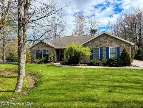 1 Point Of Woods, Zion Grove, PA 17985
