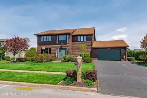 216 Greenwave Blvd, Larksville, PA 18704