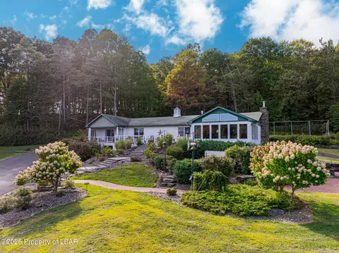 974 Kasko Rd, Shavertown, PA 18708