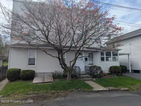 42 Jenkins Ct, Pittston, PA 18640