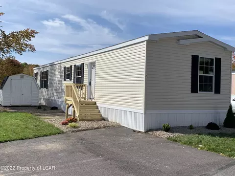 124 Misty Ln, Drums, PA 18222