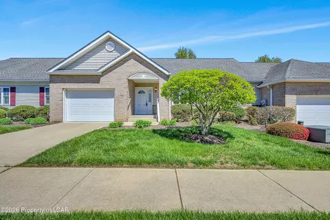 160 Clear Spring Ct, West Pittston, PA 18643