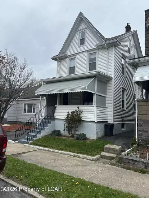 223 Thirwell Ave, Hazleton, PA 18201