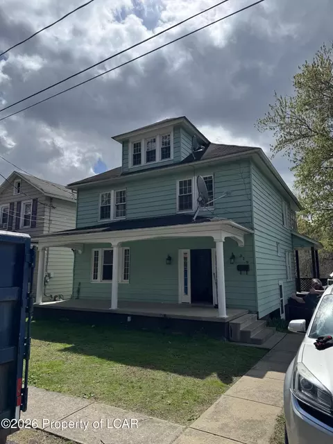 319 W Newport St, Glen Lyon, PA 18617