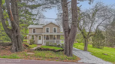 1733 Huntsville Rd, Shavertown, PA 18708