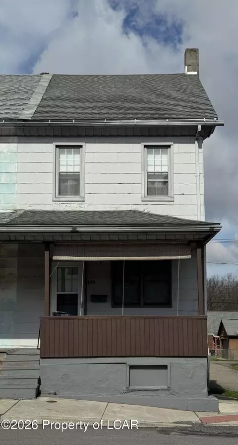420 S Kennedy Dr, Mcadoo, PA 18237