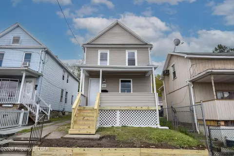 1055 Spruce St, Wilkes Barre Township, PA 18702
