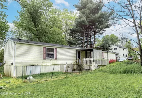 454 12 Carver St, Larksville, PA 18651