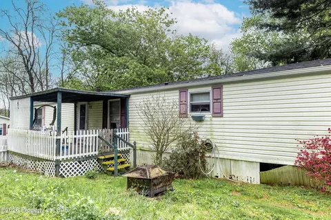 454 12 Carver St, Larksville, PA 18651