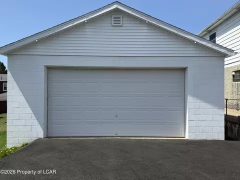 Exterior - 681 Harrison St, Hazleton, PA 18201 photo 4 of 4