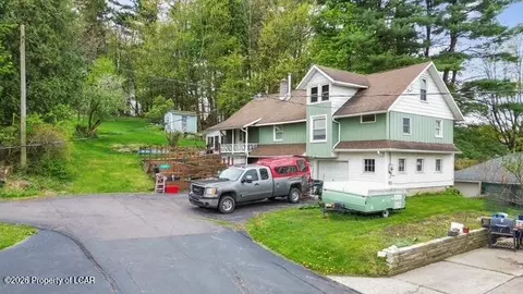 128 Franklin St, Dallas, PA 18612