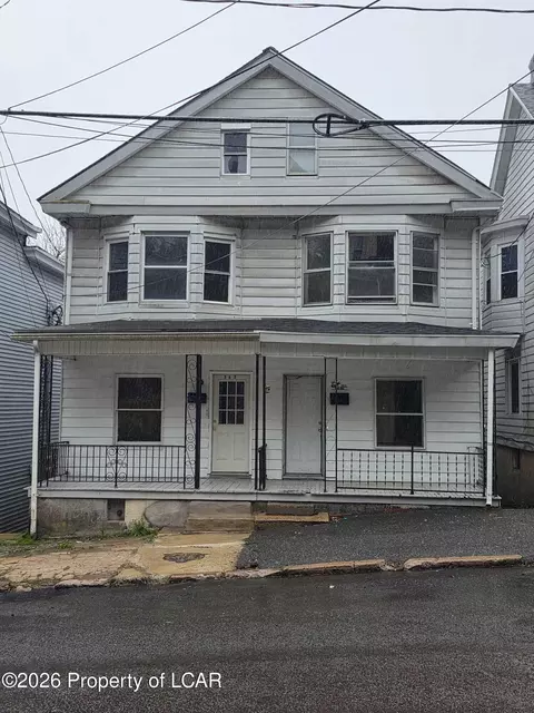 260 Ohio Ave, Shenandoah, PA 17976
