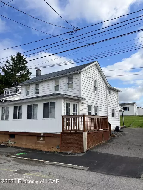 37 Spring St, Wilkes Barre, PA 18706