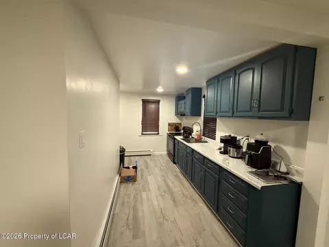 316 E Spruce St, West Hazleton, PA 18202 photo 4