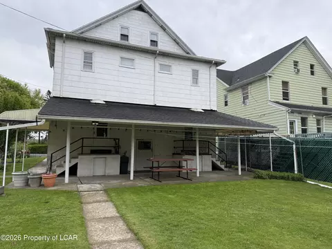 Exterior - 213 E Grant St, Mcadoo, PA 18237 photo 8 of 10