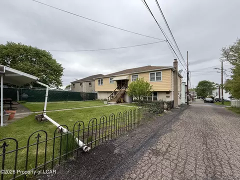 Exterior - 213 E Grant St, Mcadoo, PA 18237 photo 10 of 10