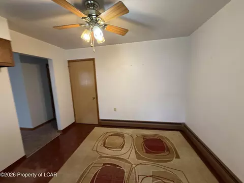 Living - 213 E Grant St, Mcadoo, PA 18237 photo 2 of 2