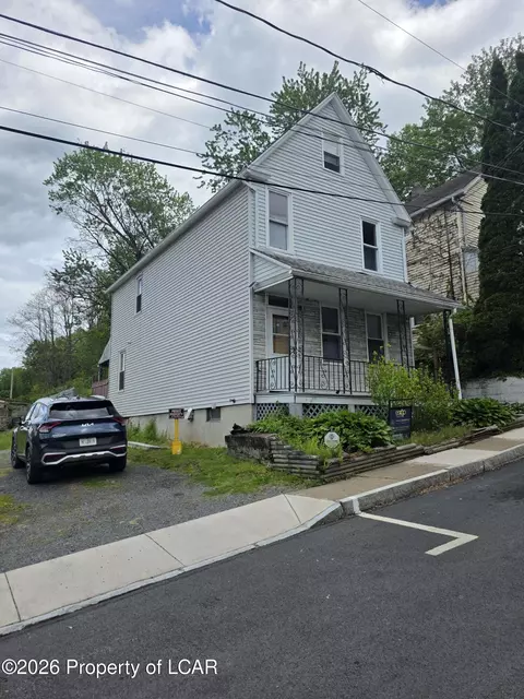 16 Priestly St, Wilkes-barre, PA 18702