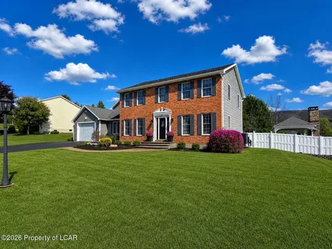 132 Doral Dr, Sugarloaf, PA 18249