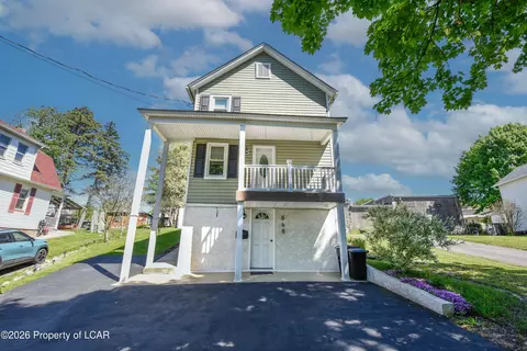 848 Spring St, Avoca, PA 18641