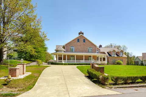 10 Carey Ln, Jenkins Township, PA 18640