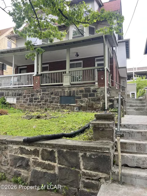 232 N 4th St, Allentown, PA 18102