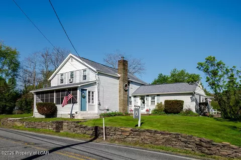 1918 Chase Rd, Shavertown, PA 18708