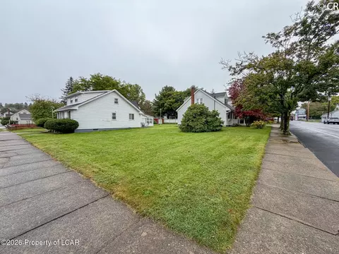 Exterior - 311 W 23rd St, Hazle Township, PA 18202 photo 4 of 4
