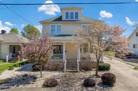 102 Dennison St, Wyoming, PA 18644