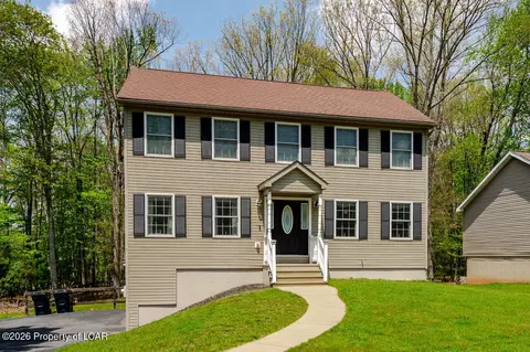 125 Debbie Dr, Drums, PA 18222